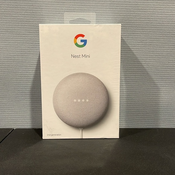 Google Nest Mini (2nd Generation) Smart Speaker - Chalk - Picture 1 of 5